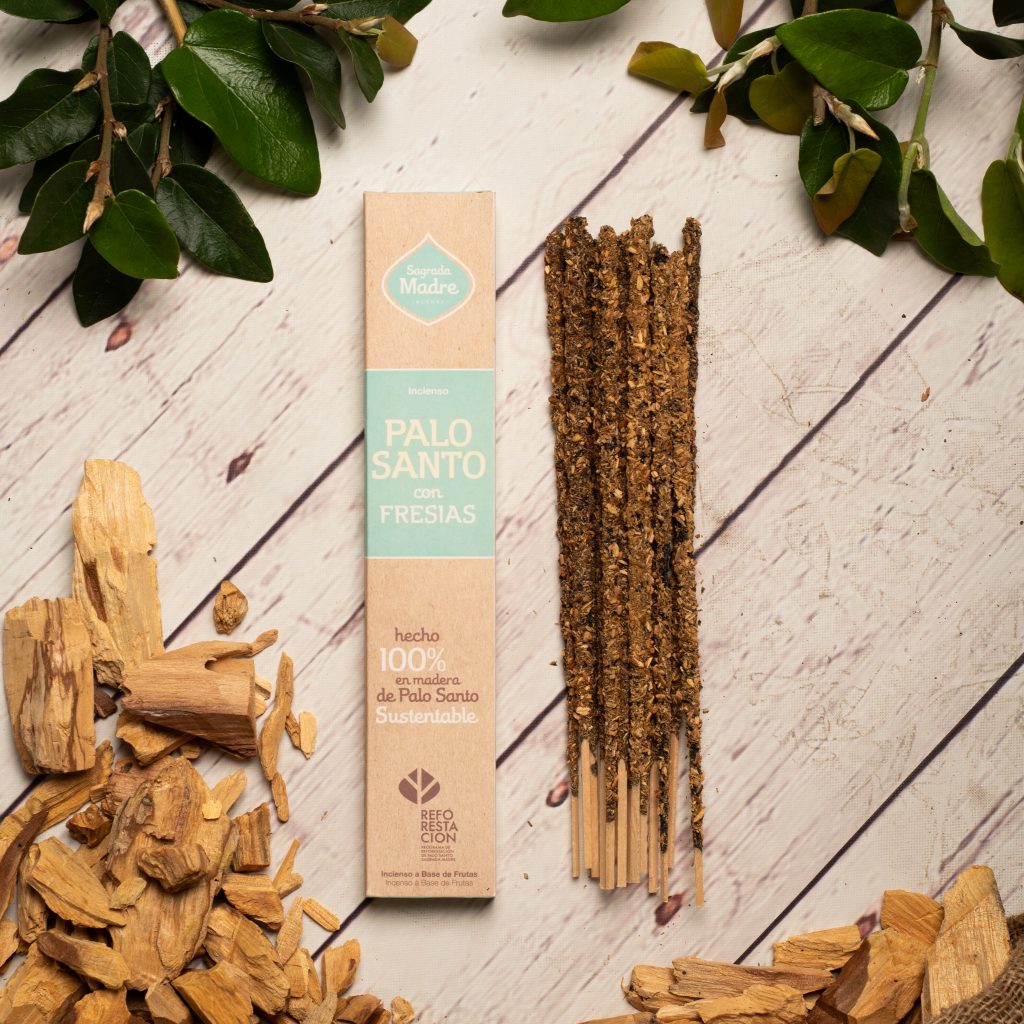 Incienso de Palo Santo, o madera de Palo Santo